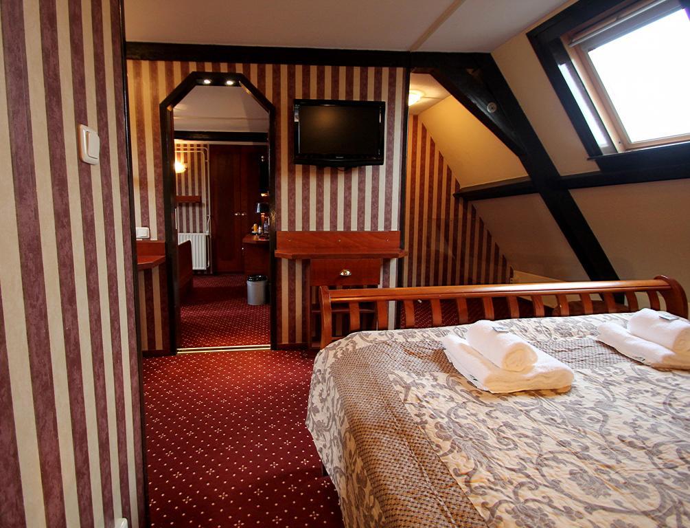 Amsterdam Village Hotel 외부 사진