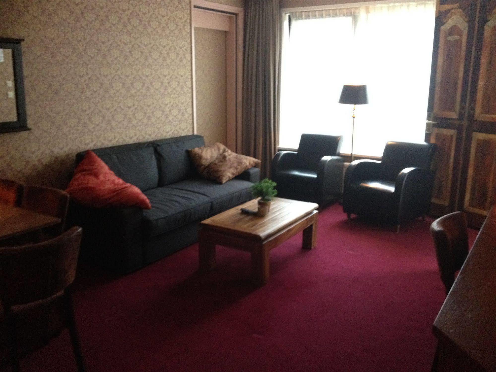 Amsterdam Village Hotel 외부 사진