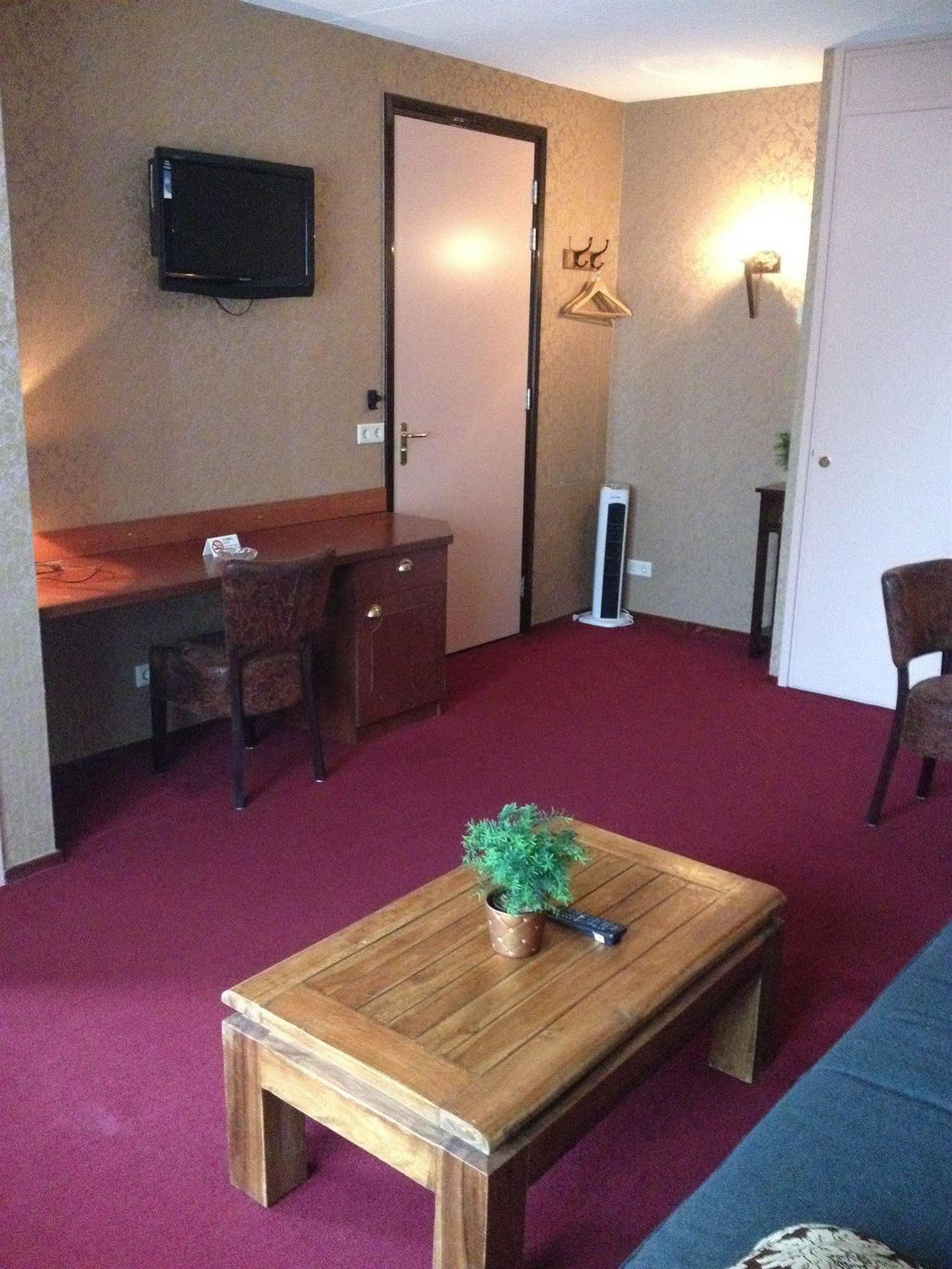 Amsterdam Village Hotel 외부 사진
