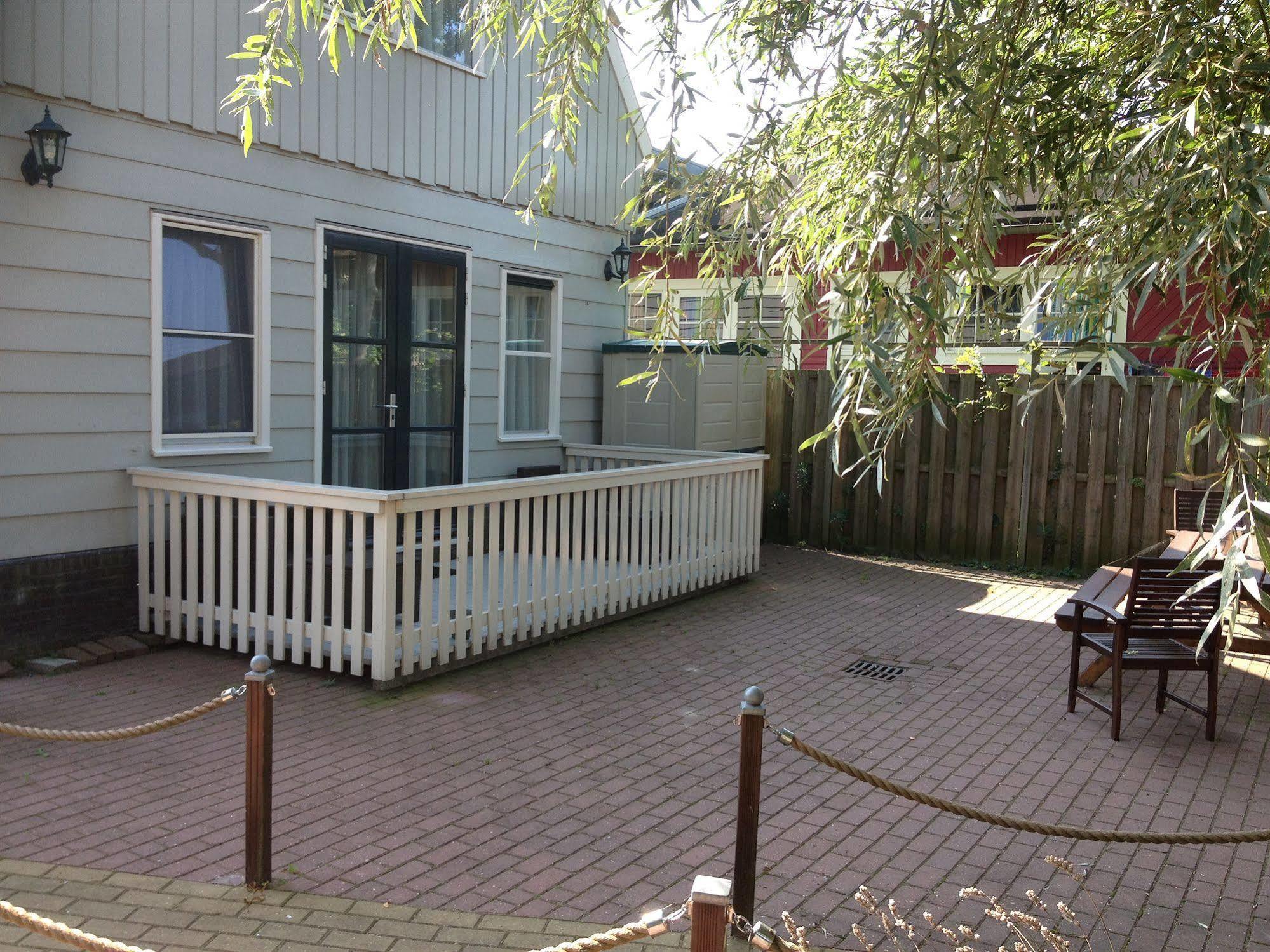 Amsterdam Village Hotel 외부 사진
