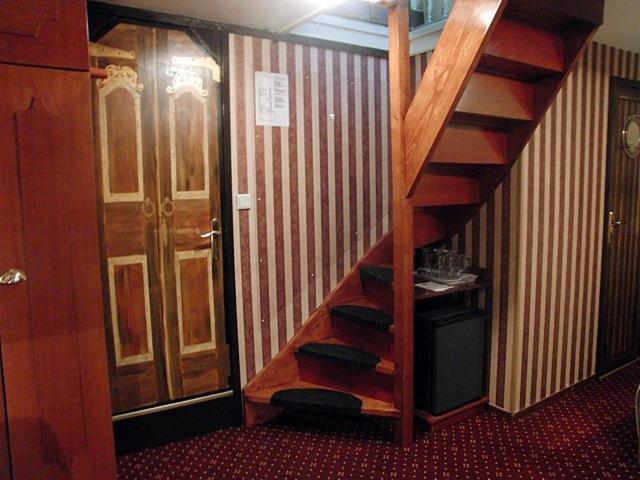 Amsterdam Village Hotel 객실 사진
